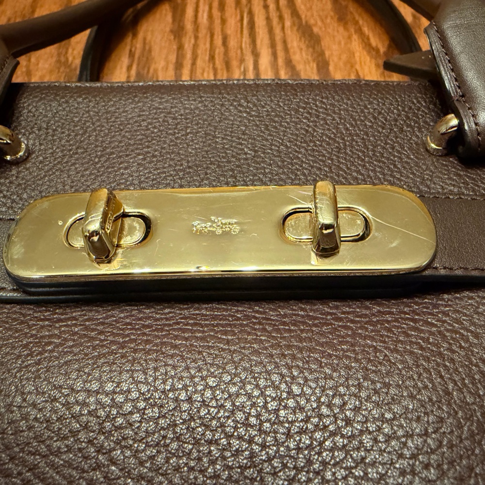 Coach Swagger Carry All Bag in Oxblood Leather - Picture 10 of 15